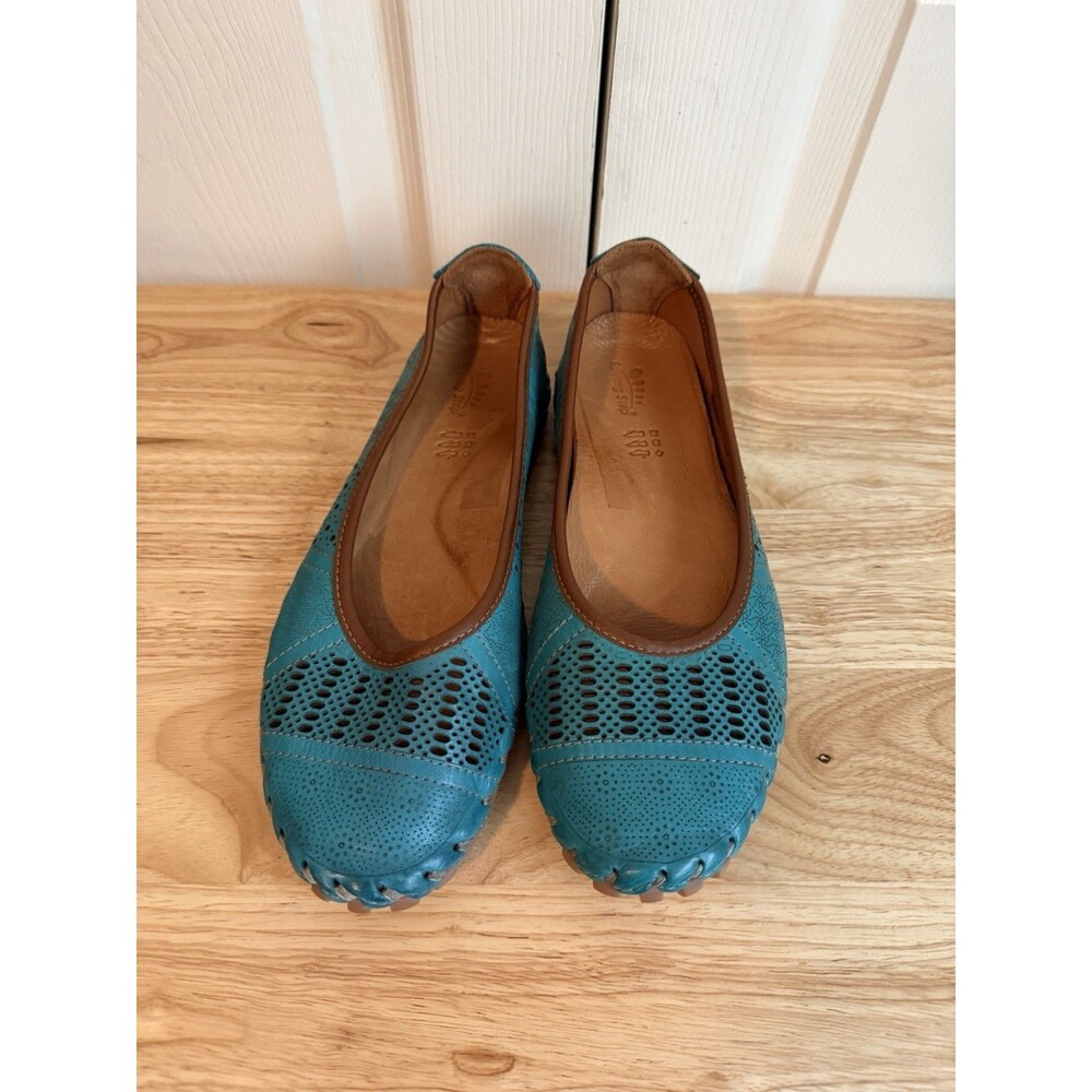 Spring Step Kenyetta Flats Turquoise Laser Cut Leather EU 38 US 8